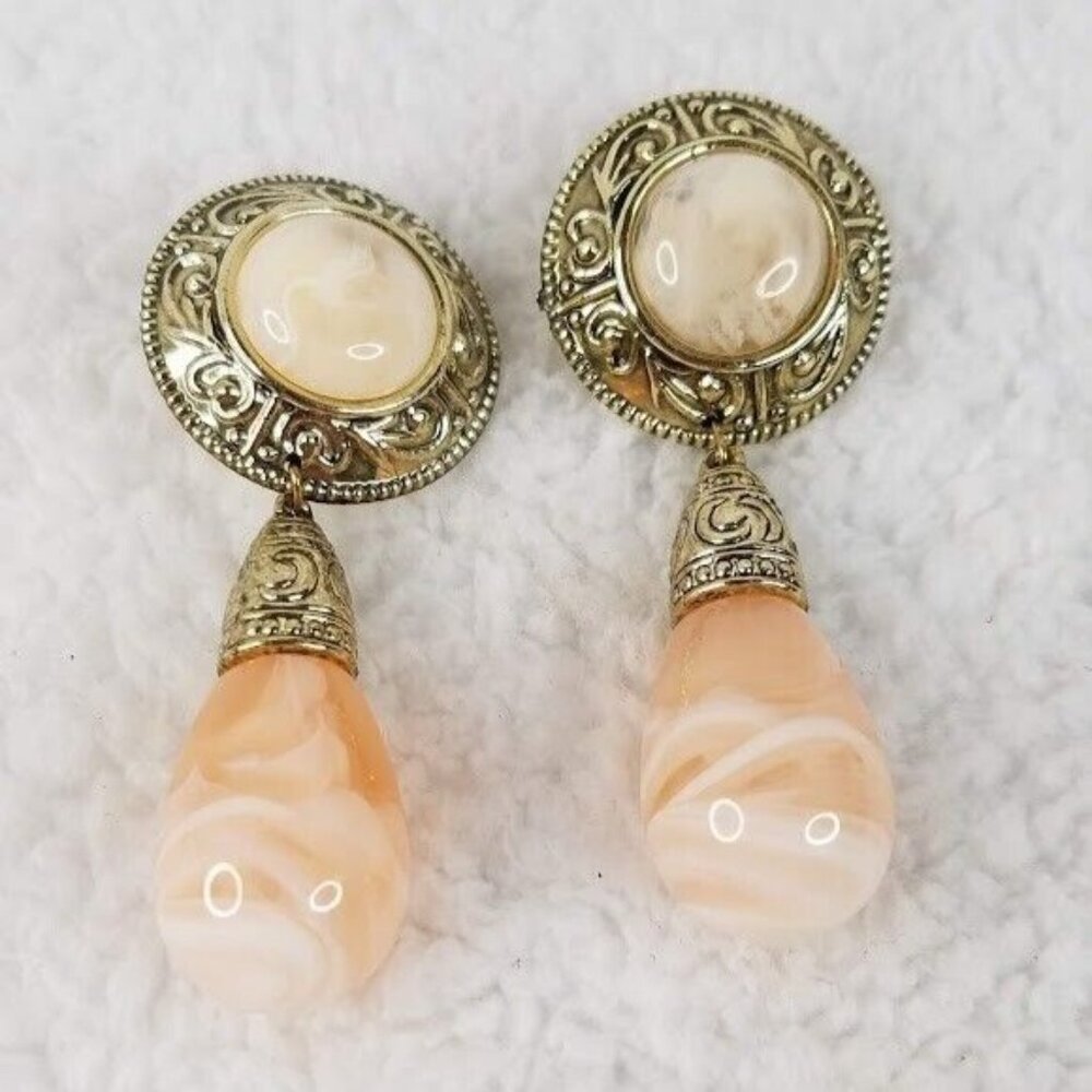 Vintage Stud Earrings 2.5" Drop Dangles‎ Gold Tone Peach White Swirl Plastic